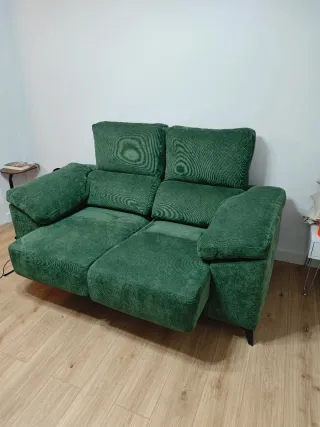 Sofá verde de pana