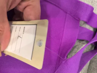 Vestido Morado Vendaje Cut-out