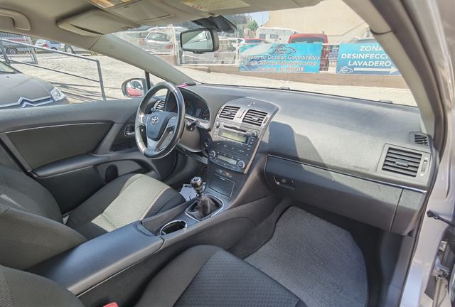 Toyota Avensis D4D - ETIQUETA B