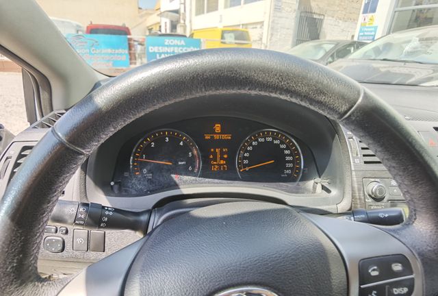 Toyota Avensis D4D - ETIQUETA B
