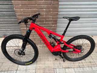 Bicicleta Specialized Turbo Levo 750