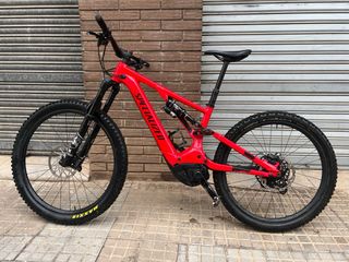 Bicicleta Specialized Turbo Levo 750