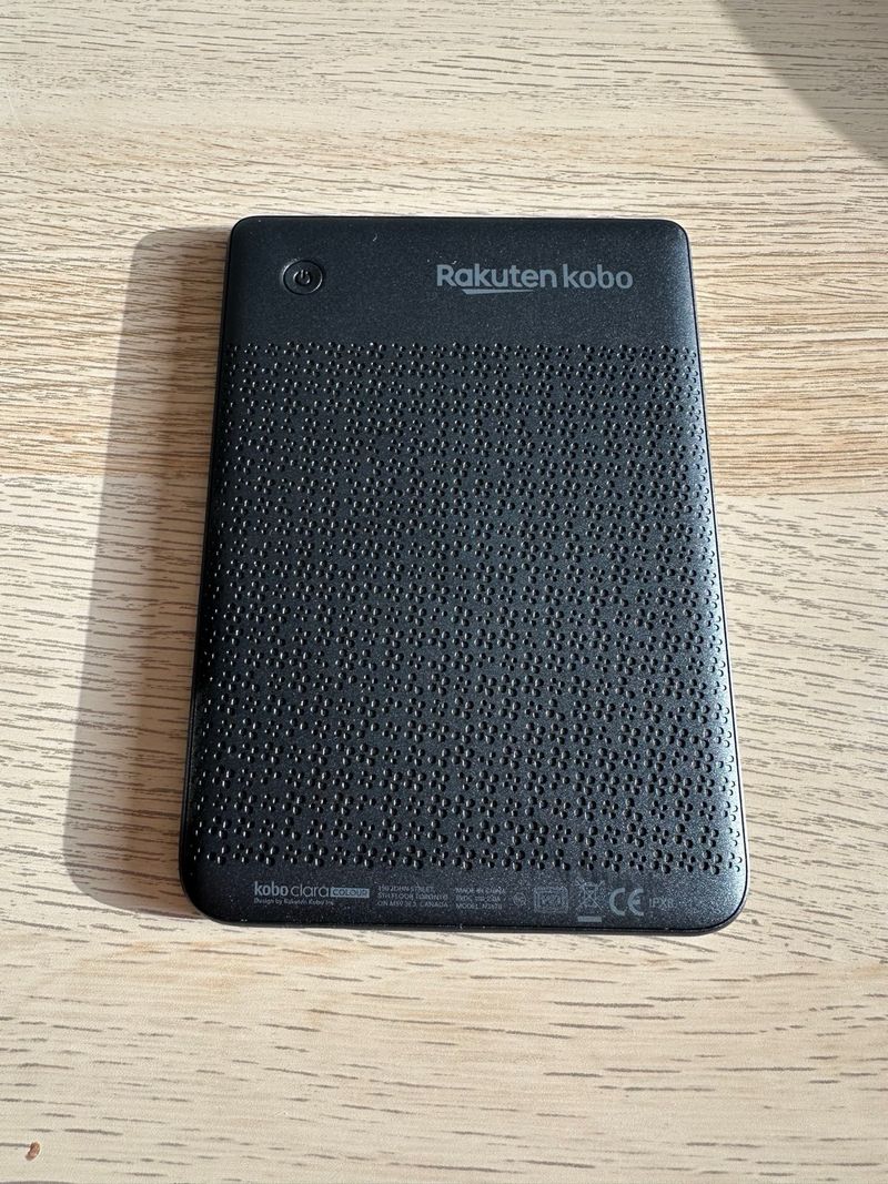 Kobo Clara Colour con funda afbeelding 3