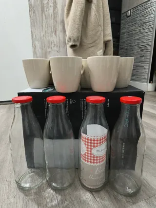 LOTE DE TAZAS+REGALO BOTELLAS Y TAZON DE ARDILLA