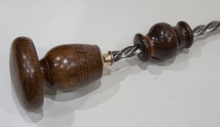 ANTIGUO TALADRO MANUAL DE ARQUIMEDES O TREPANO.