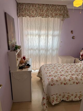 Se vende casa adosada,de 4 dormitorios