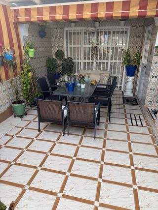 Se vende casa adosada,de 4 dormitorios