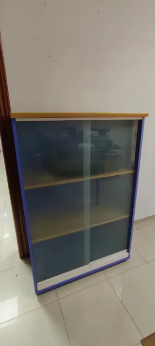 Mueble archivador cristal y madera