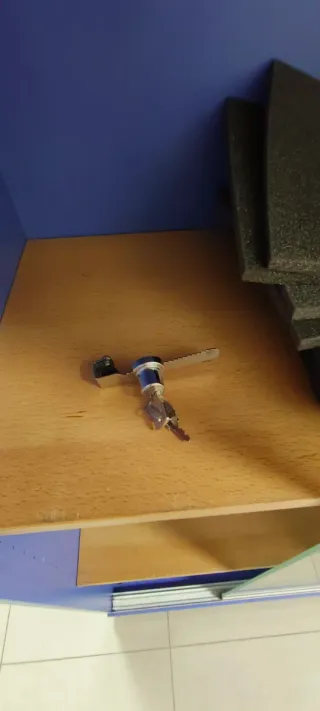 Mueble archivador cristal y madera