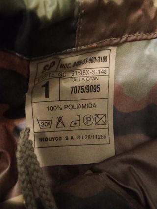 Pantalón impermeable camuflaje