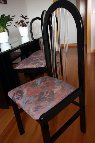 Mesa cristal y 6 sillas comedor