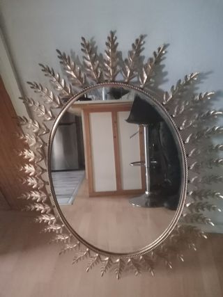 Antiguo espejo vintage metalico de 75 cm