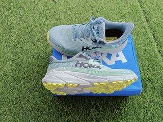Zapatilla Hoka Challenger ATR7 Talla 43.5