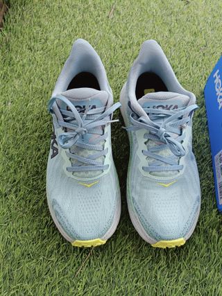 Zapatilla Hoka Challenger ATR7 Talla 43.5