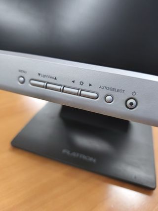 2 Monitores LG Flatron