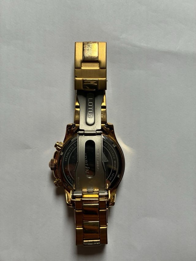 Reloj Lotus Cronógrafo Dorado Negro