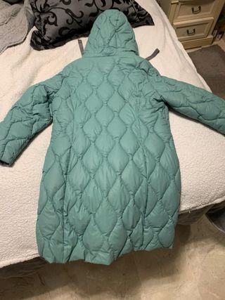 Abrigo largo acolchado verde agua