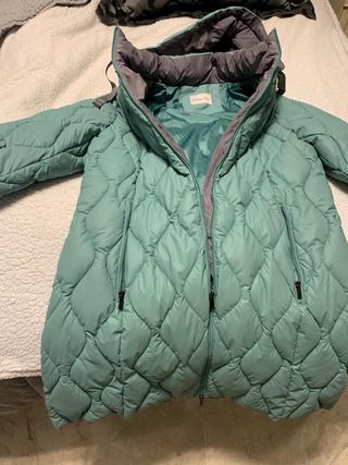 Abrigo largo acolchado verde agua