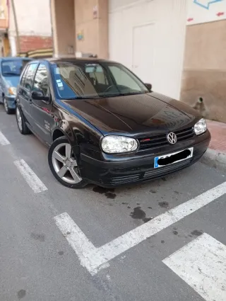 Volkswagen Golf 4 2003 1.9l TDI mutch 130ch