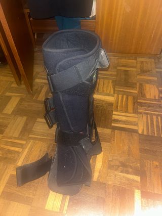 Zapato ortopédico largo