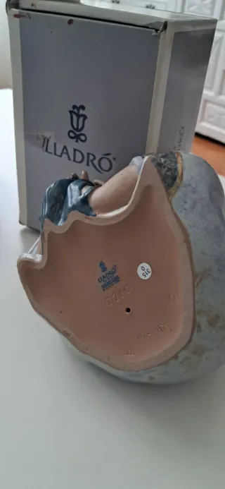 Lladro Niña Cansadita con Caja Original
