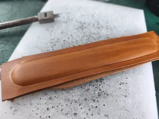 Pulsera Brazalete Cuero Hecha a Mano