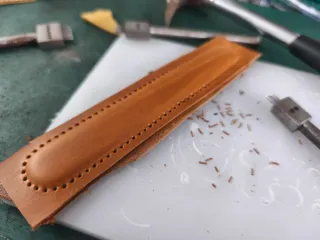 Pulsera Brazalete Cuero Hecha a Mano