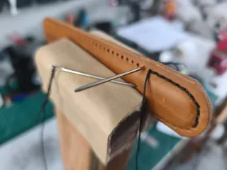 Pulsera Brazalete Cuero Hecha a Mano