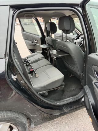 Renault Scenic 2011