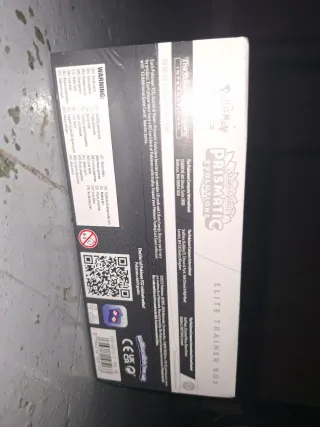 Pokemon Scarlet & Violet Prismatic Evolution Elite