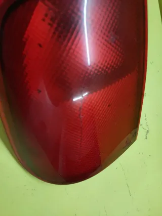 PILOTO TRASERO IZQUIERDO NISSAN TERRANO II