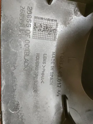 PILOTO TRASERO IZQUIERDO NISSAN TERRANO II