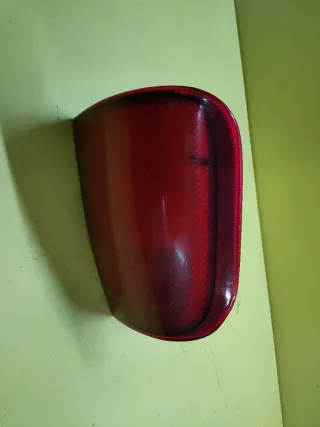 PILOTO TRASERO IZQUIERDO NISSAN TERRANO II