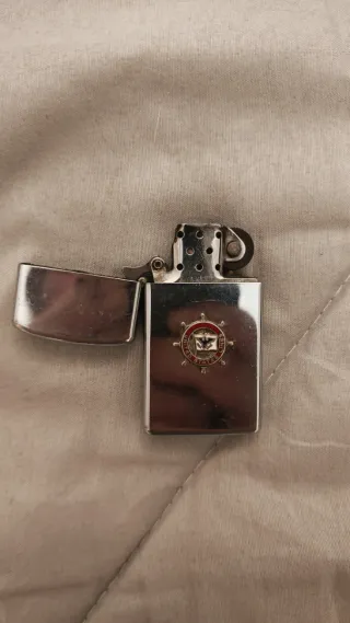 Accendino Zippo vintage anni 1965