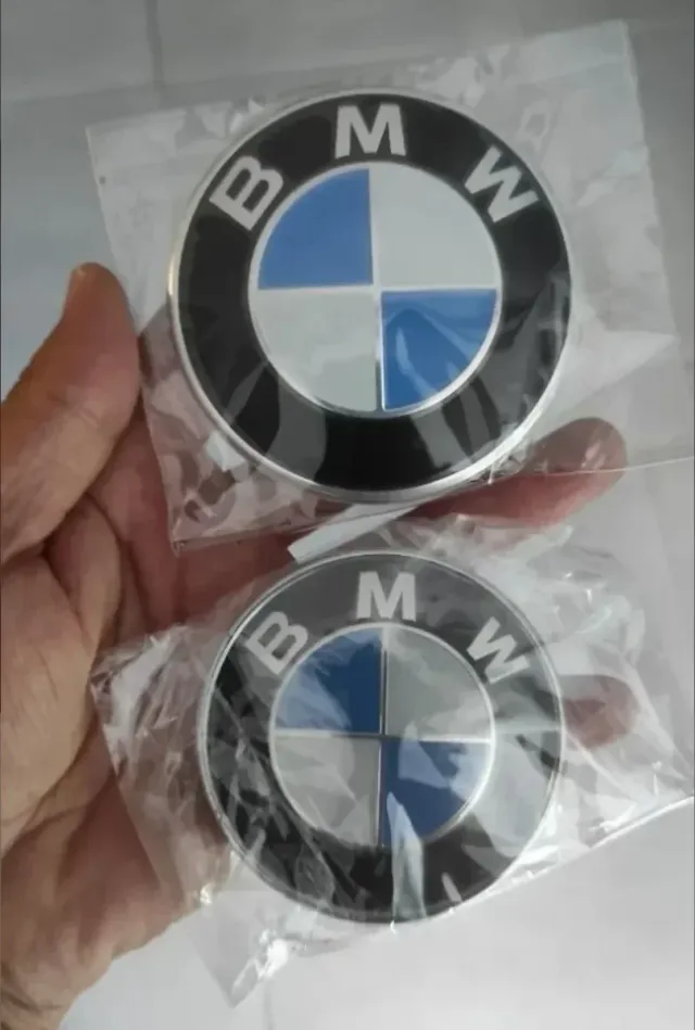 2 Emblemas BMW - Capó y Maletero