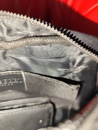 Bolso bandolera Burberry negro