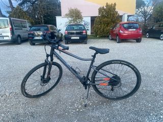 Bicicleta Riverside 500