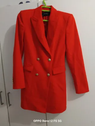Blazer Rojo Elegante nuevo sin etiqueta