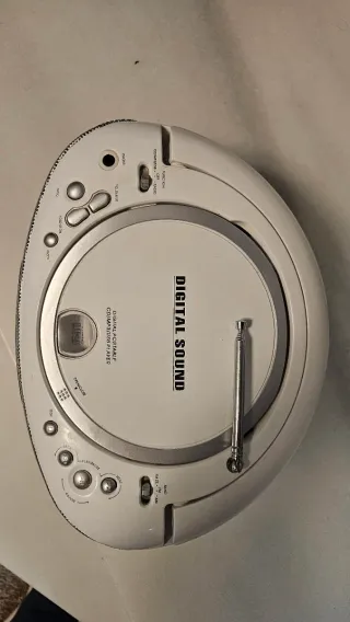 Radio CD USB MP3 Plata y Blanco