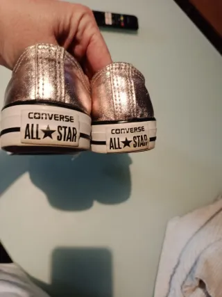 Zapatillas Converse Rosas y Plateadas