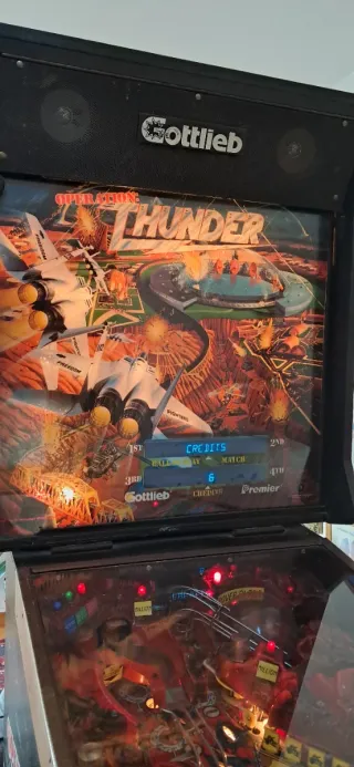 Máquina Pinball Gottlieb Operation Thunder