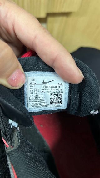 Zapatilla Nike Air More Uptempo Negra Roja