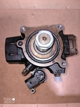 Bomba CONTINENTAL inyectora combustible 1.6 TDI