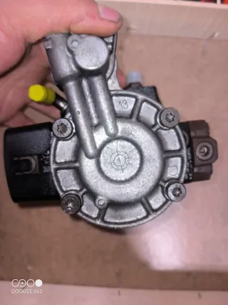 Bomba CONTINENTAL inyectora combustible 1.6 TDI