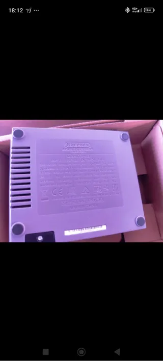 Nintendo NES Classic Mini + 2 Mandos