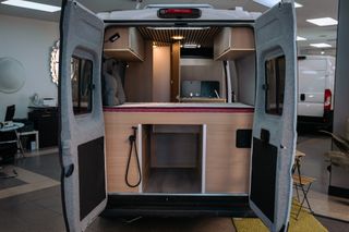 PEUGEOT BOXER CAMPER L2H2 140CV 6 VELOCIDADES