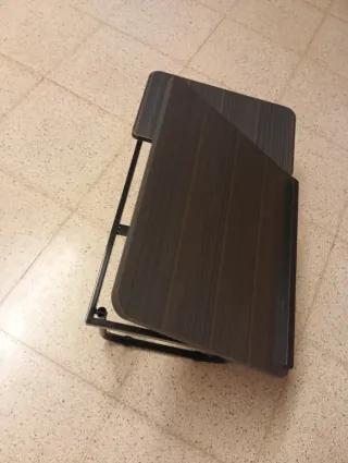 Mesita para cama/sofá madera y metal