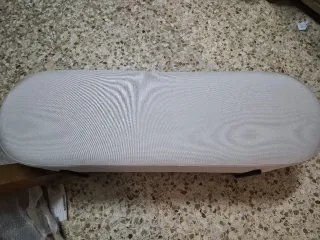 Baúl pie de cama beige y negro