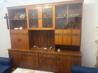 Mueble de salón madera marrón