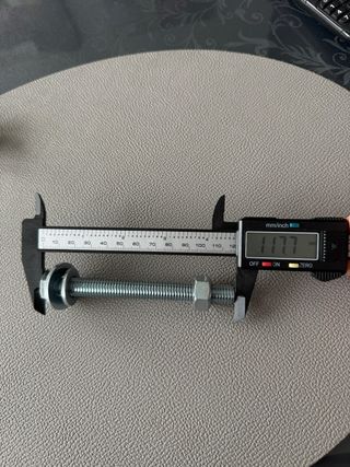 Lote de 13 tornillos con tuercas y arandelas